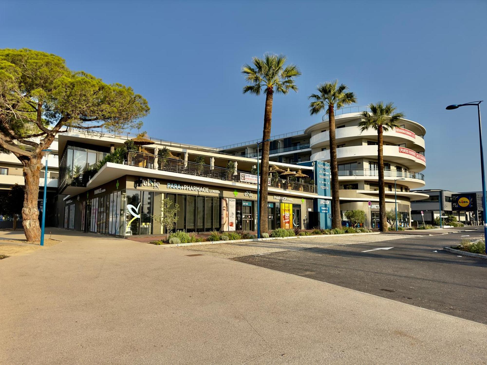 Regent Cote D'Azur Air-Conditioned, Pool, Garden & Parking ヴィルヌーヴ・ルベ エクステリア 写真